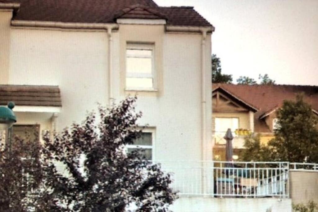 Joli Duplex Proche Disneyland Lejlighed Montévrain Eksteriør billede